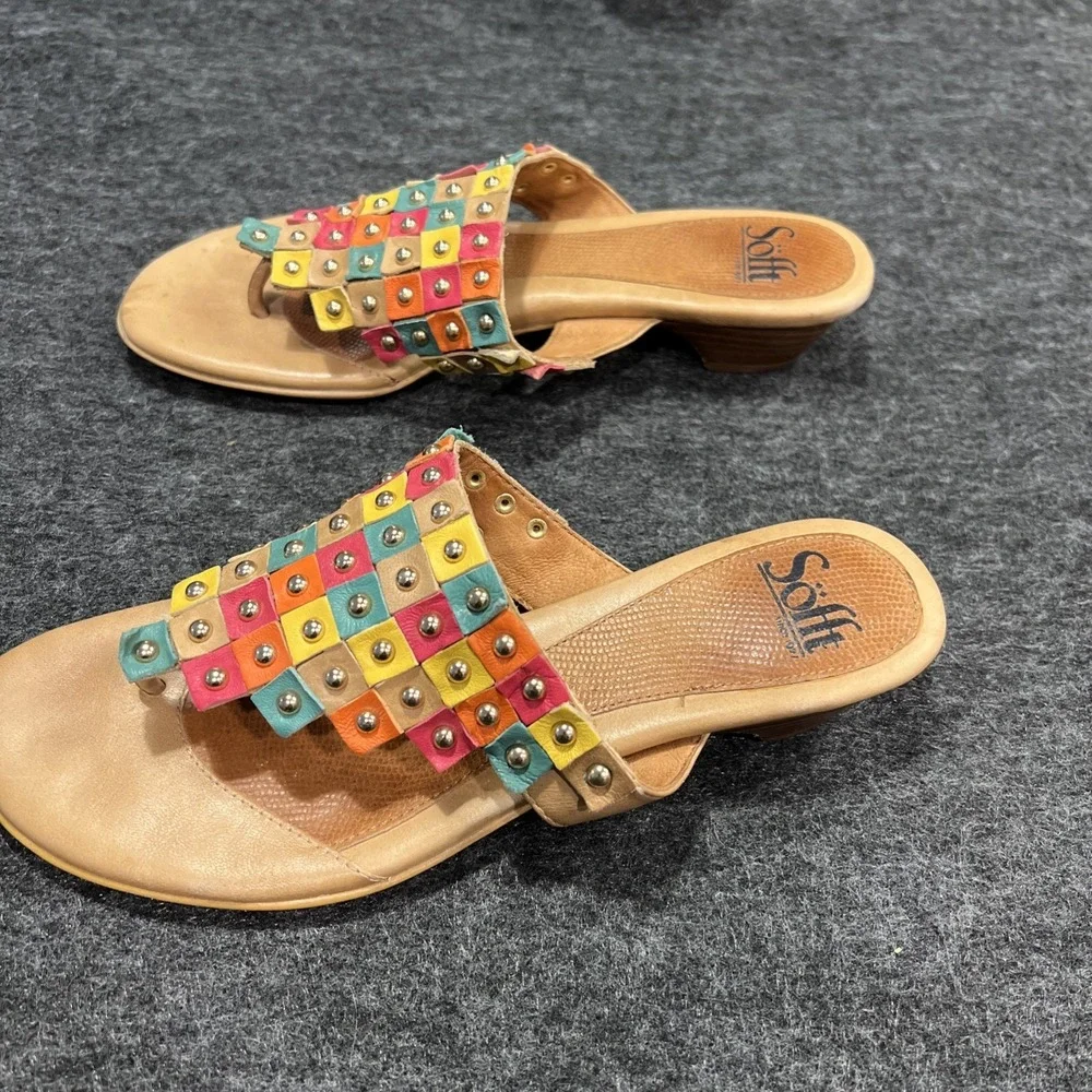 Sofft Studded Multicolor Leather Kitten Heel Slipon Sandal Size 8 Bohemian Comfy - Picture 3 of 9